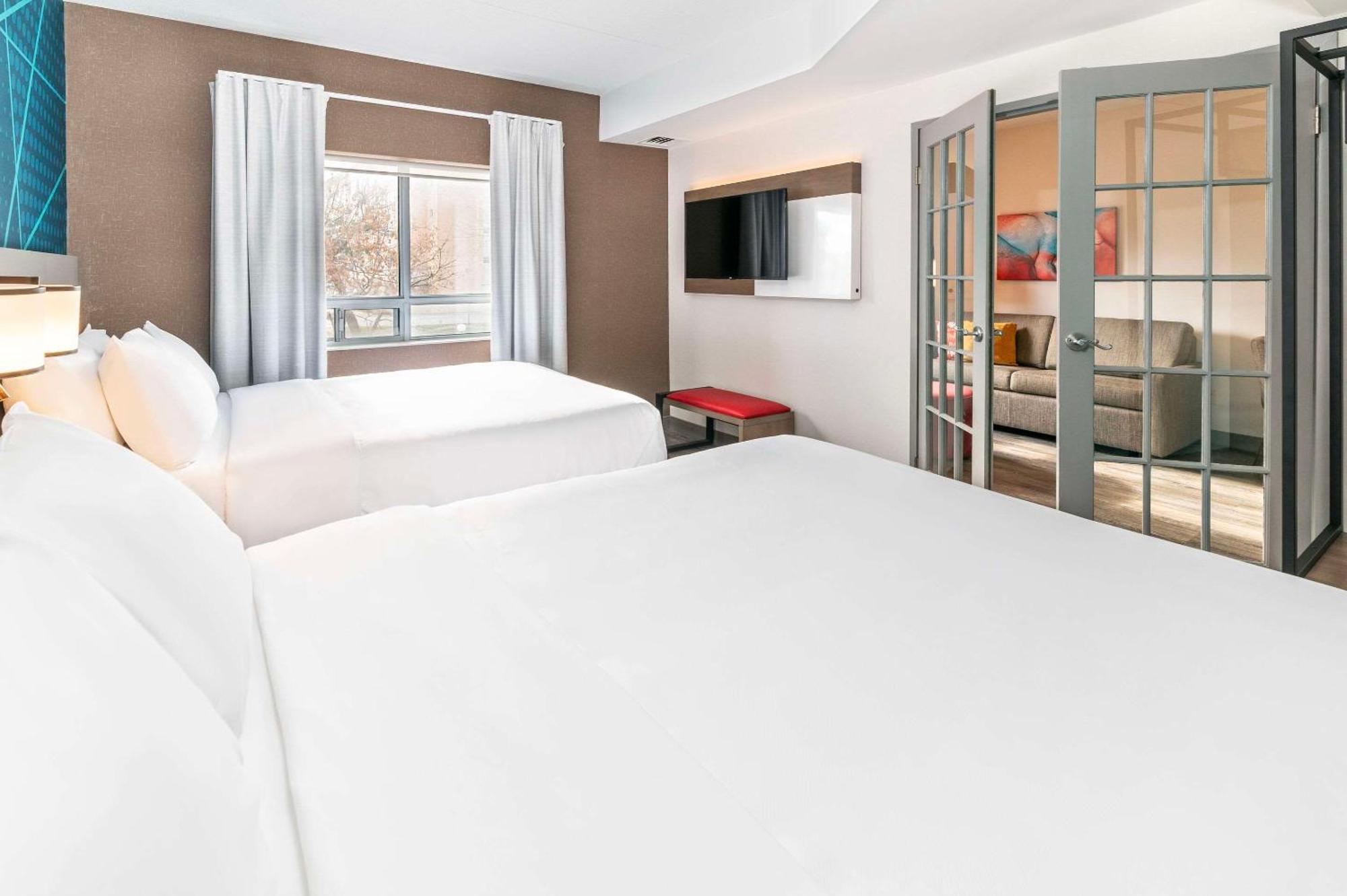 Comfort Suites London Exteriör bild