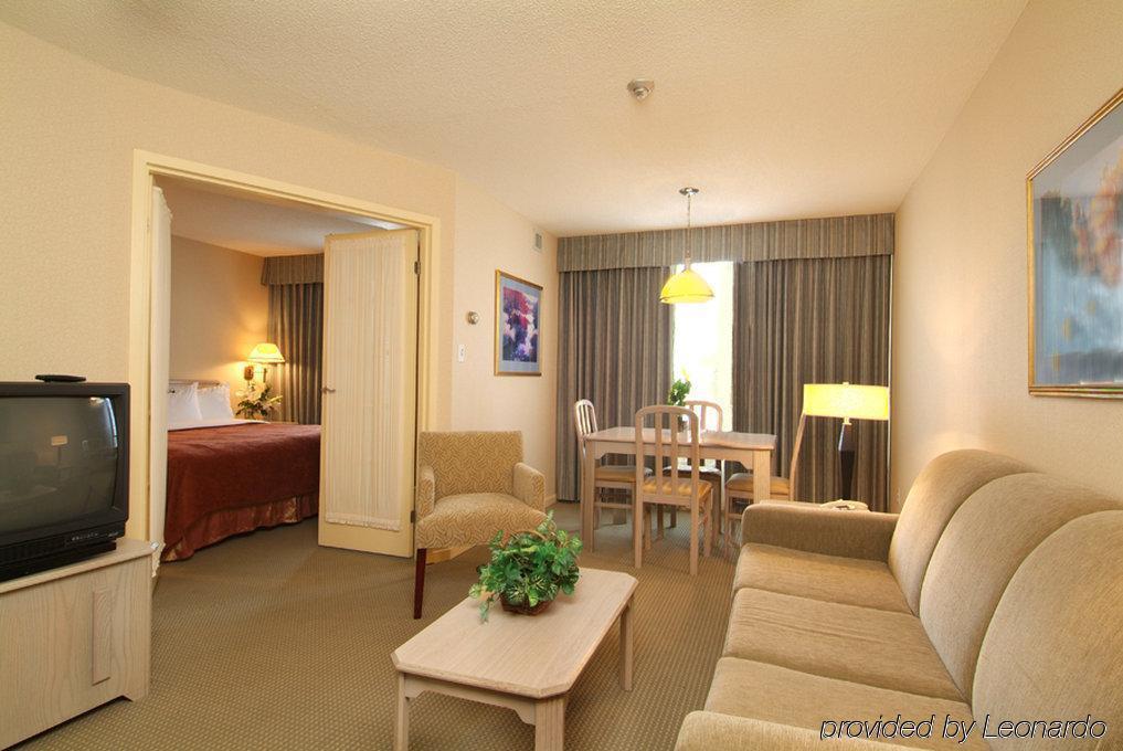 Comfort Suites London Rum bild